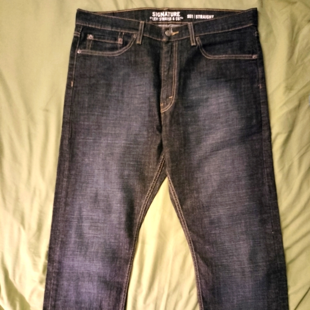 Men's Levi's jeans size 36/30 S51 straight leg washed color.